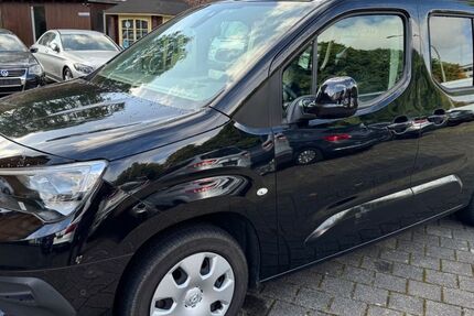 Opel Combo 135.000 km 10.999 &euro; Neuss 41462
