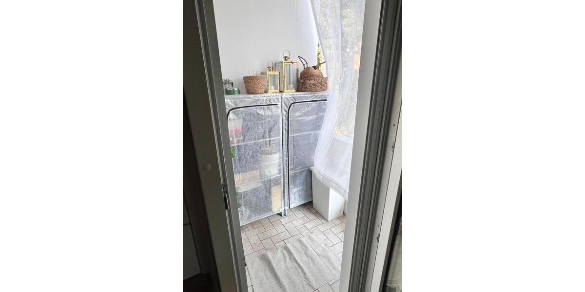 Etagenwohnung Essen Huttrop - 2.5 Zimmer, 75 m&sup2;, 800&euro; | Angebot:25931901