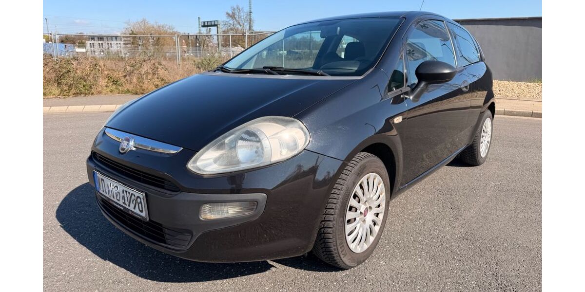 Fiat Punto Evo 143.000 km 2.000 &euro; Krefeld 47809