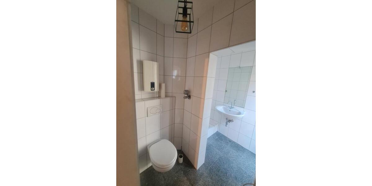 Erdgeschoßwohnung Krefeld - 2 Zimmer, 61 m&sup2;, 550&euro; | Angebot:26697803