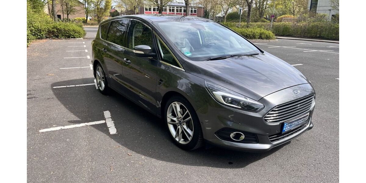 Ford S-Max 132.000 km 15.490 &euro; Neuss 41470