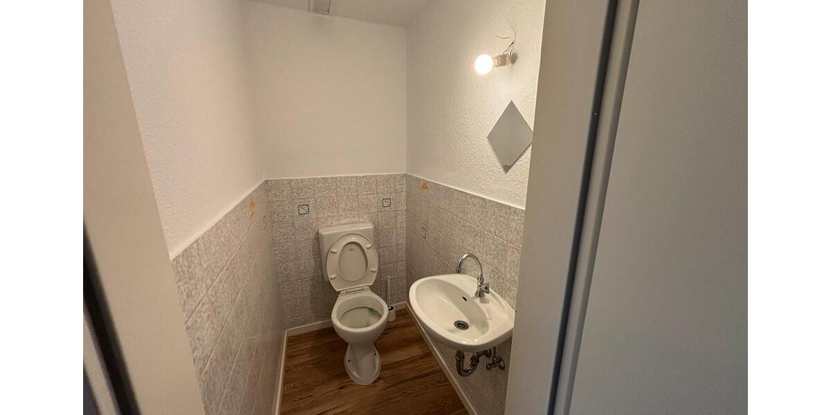 Etagenwohnung Krefeld Fischeln - 3 Zimmer, 83 m&sup2;, 210.000&euro; | Angebot:25447084