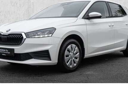 Skoda Fabia 42.756 km 13.360 &euro; Düsseldorf 40474