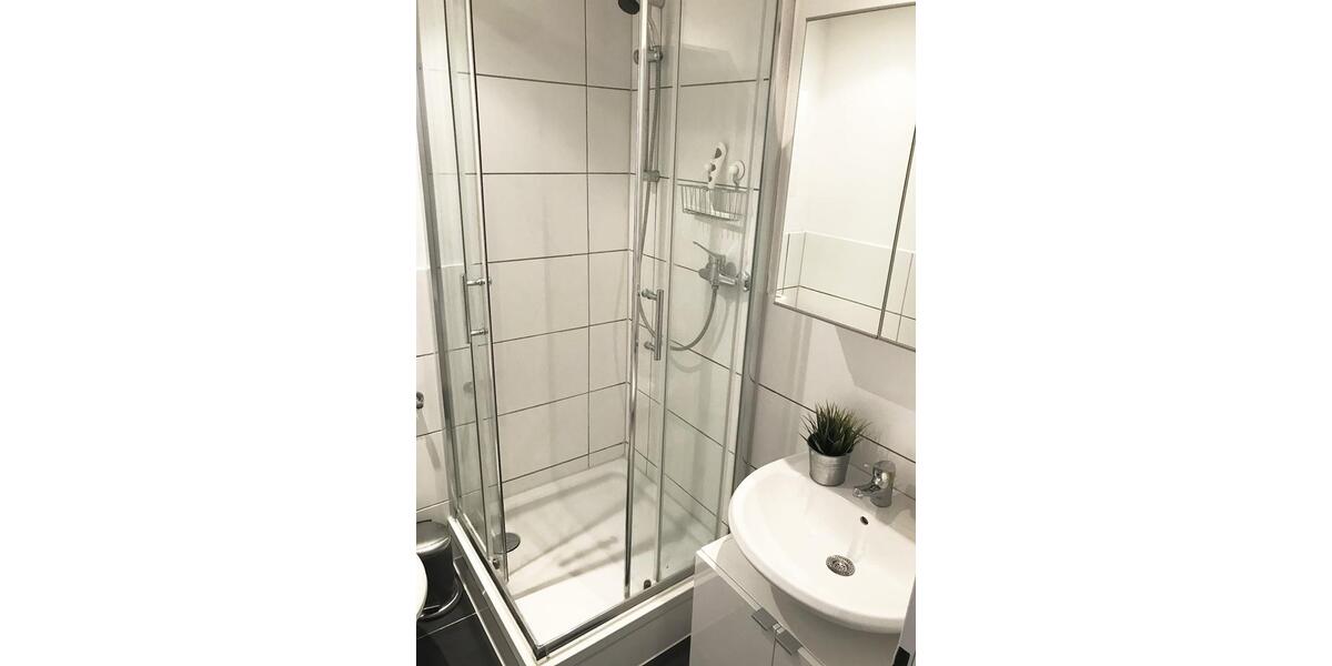 Etagenwohnung Düsseldorf Oberbilk - 2 Zimmer, 42 m&sup2;, 218.000&euro; | Angebot:26716097