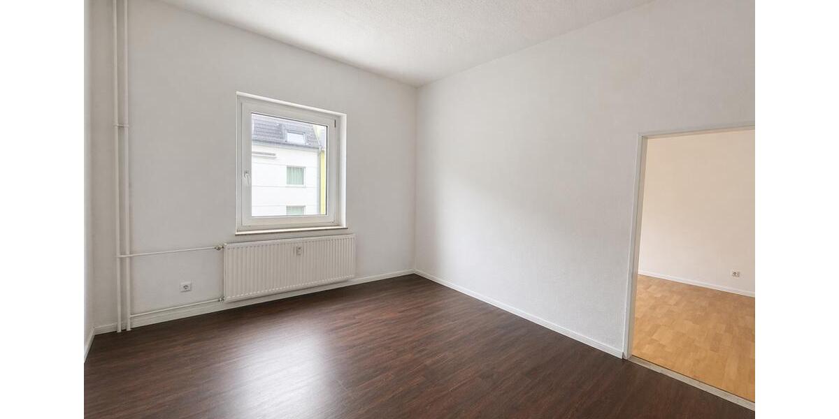 Etagenwohnung Neuss - 3 Zimmer, 55 m&sup2;, 500&euro; | Angebot:26297046
