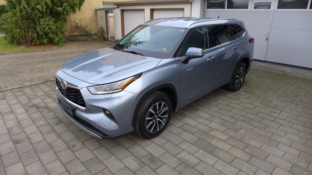 Toyota Highlander 124.785 km 36.950 &euro; Gladbeck 45968