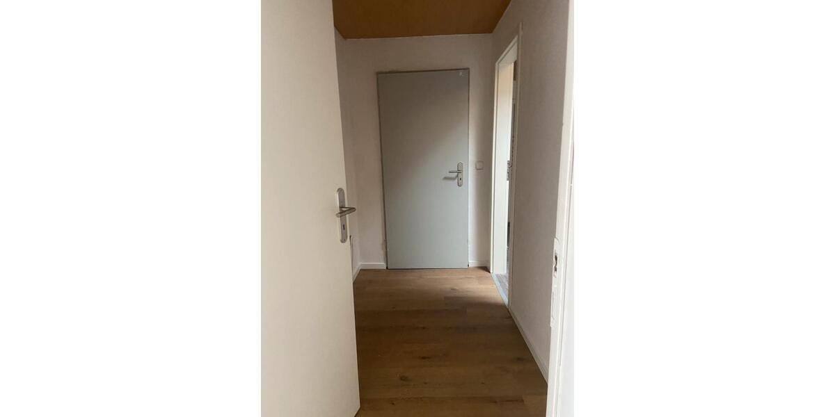 Etagenwohnung Dinslaken Lohberg - 2 Zimmer, 90 m&sup2;, 1.178&euro; | Angebot:25616604