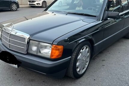 Mercedes-Benz 190 160.000 km 7.390 &euro; Duisburg 47055