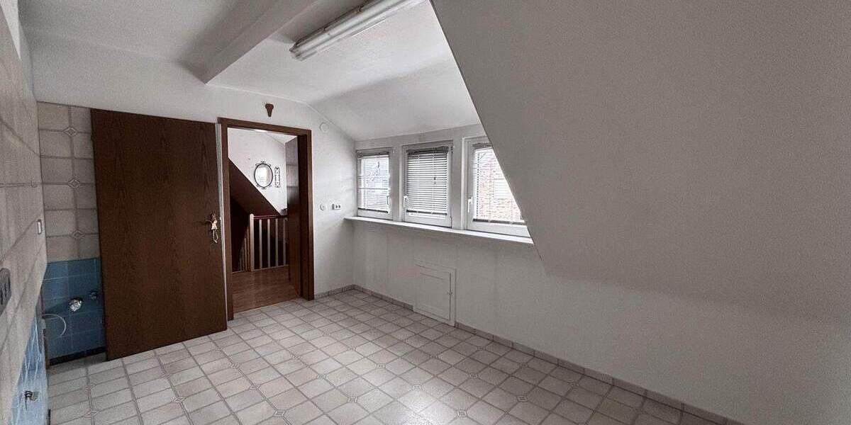 Einfamilienhaus Meerbusch Osterath - 6 Zimmer, 108 m&sup2;, 499.000&euro; | Angebot:25693367