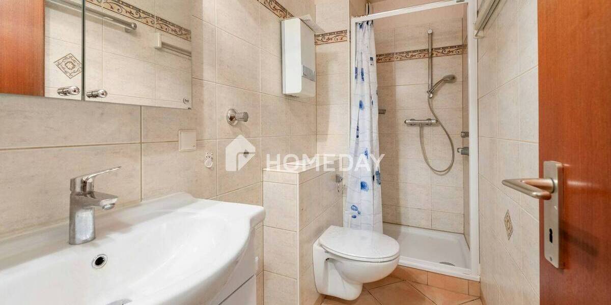 Etagenwohnung Düsseldorf Rath - 2 Zimmer, 44 m&sup2;, 162.000&euro; | Angebot:26740733