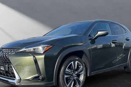 Lexus UX 43.884 km 26.449 &euro; Wesel 46485