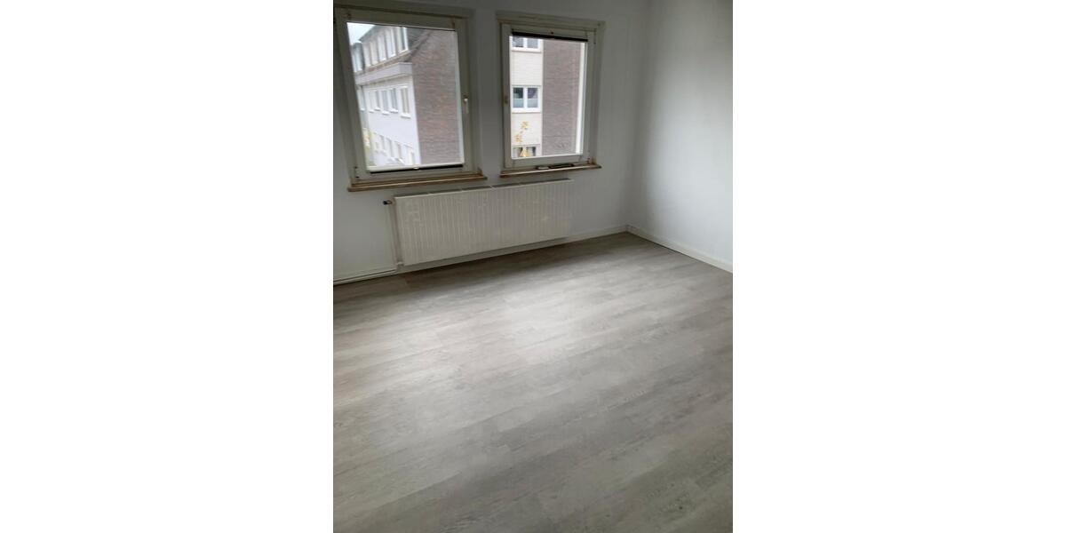 Mehrfamilienhaus, Wohnhaus Duisburg Duisburg-Mitte - 10 Zimmer, 155 m&sup2;, 400.000&euro; | Angebot:25934804