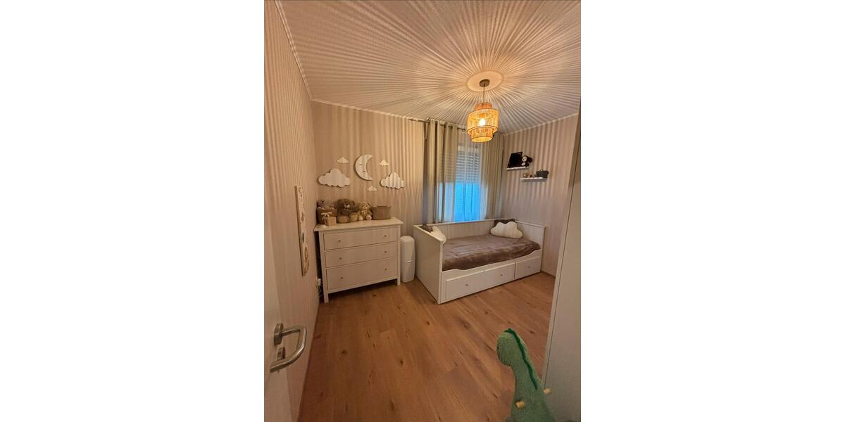 Dachgeschoßwohnung Essen Stadtbezirk VI - 3 Zimmer, 70 m&sup2;, 115.000&euro; | Angebot:27196436