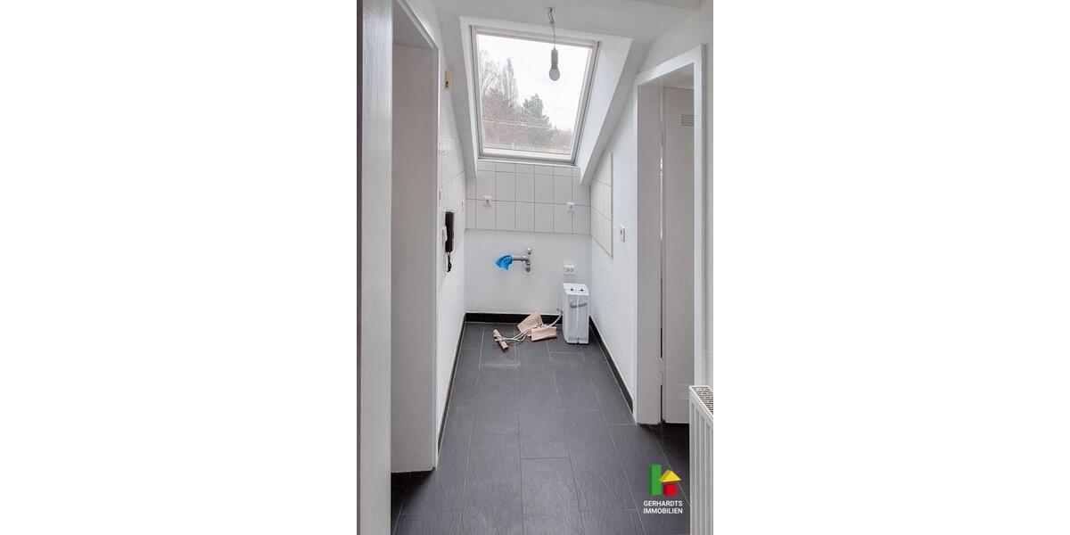 Dachgeschoßwohnung Krefeld - 1 Zimmer, 30 m&sup2;, 330&euro; | Angebot:25394171