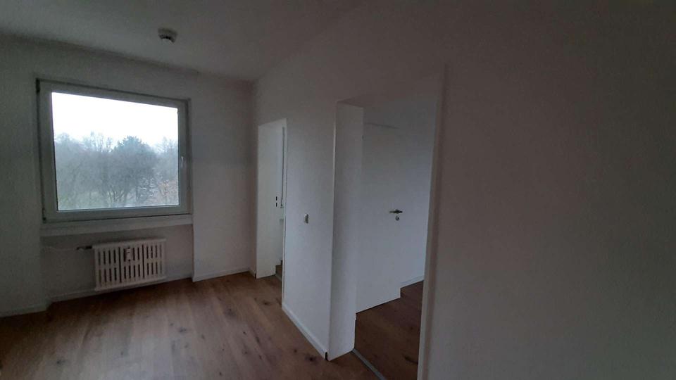 Etagenwohnung Krefeld Fischeln - 3 Zimmer, 85 m&sup2;, 740&euro; | Angebot:24802205