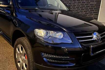 VW Touareg 236.000 km 8.900 &euro; Oberhausen 46045