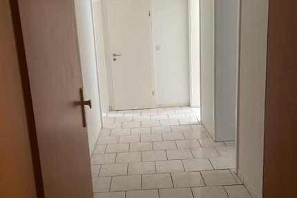 Wohnung Oberhausen - 2 Zimmer, 55 m&sup2;, 490&euro; | Angebot:25369338