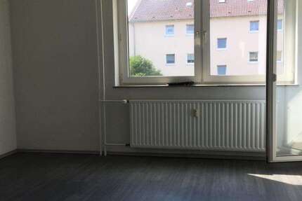 Wohnung Gelsenkirchen Hassel - 3 Zimmer, 67 m&sup2;, 489&euro; | Angebot:23653992