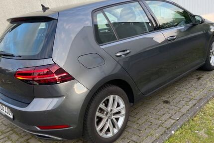VW Golf 64.500 km 14.850 &euro; Duisburg 47259