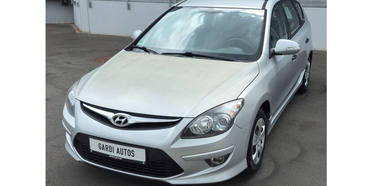 Hyundai i30 178.000 km 3.499 &euro; Neuss 41472