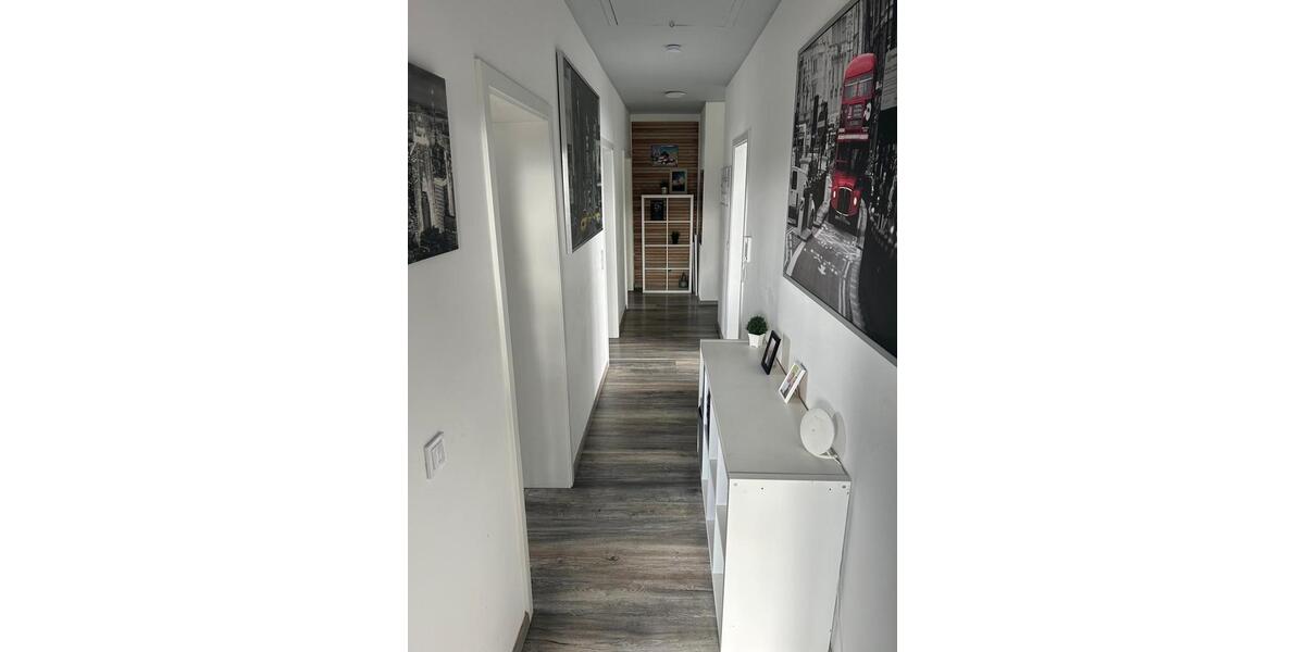 Etagenwohnung Xanten - 4 Zimmer, 110 m&sup2;, 1.100&euro; | Angebot:26704989