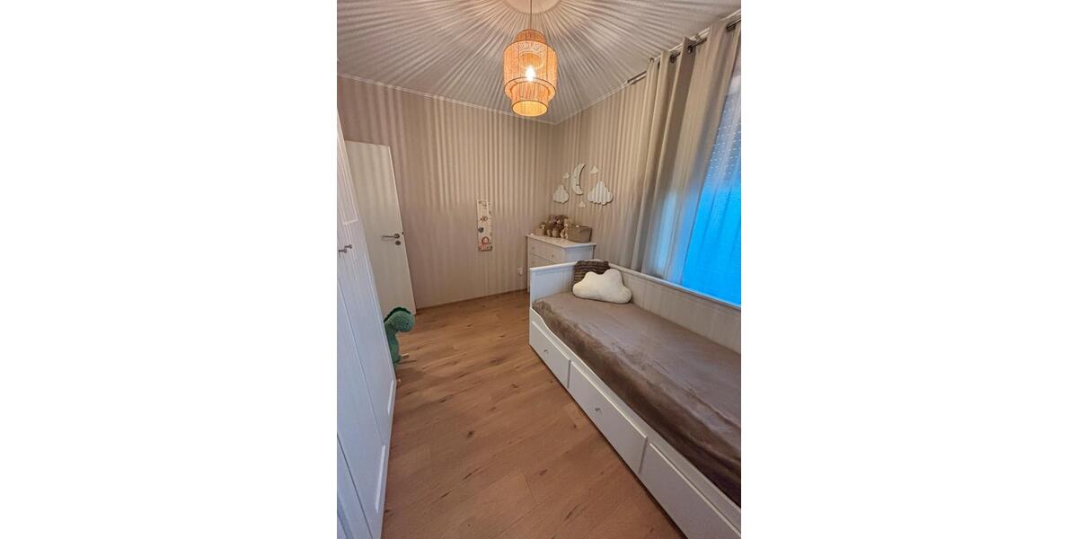 Dachgeschoßwohnung Essen Stadtbezirk VI - 3 Zimmer, 70 m&sup2;, 115.000&euro; | Angebot:27196434