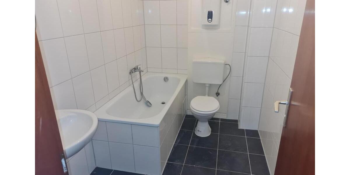 Etagenwohnung Duisburg Laar - 2 Zimmer, 65 m&sup2;, 435&euro; | Angebot:24418434