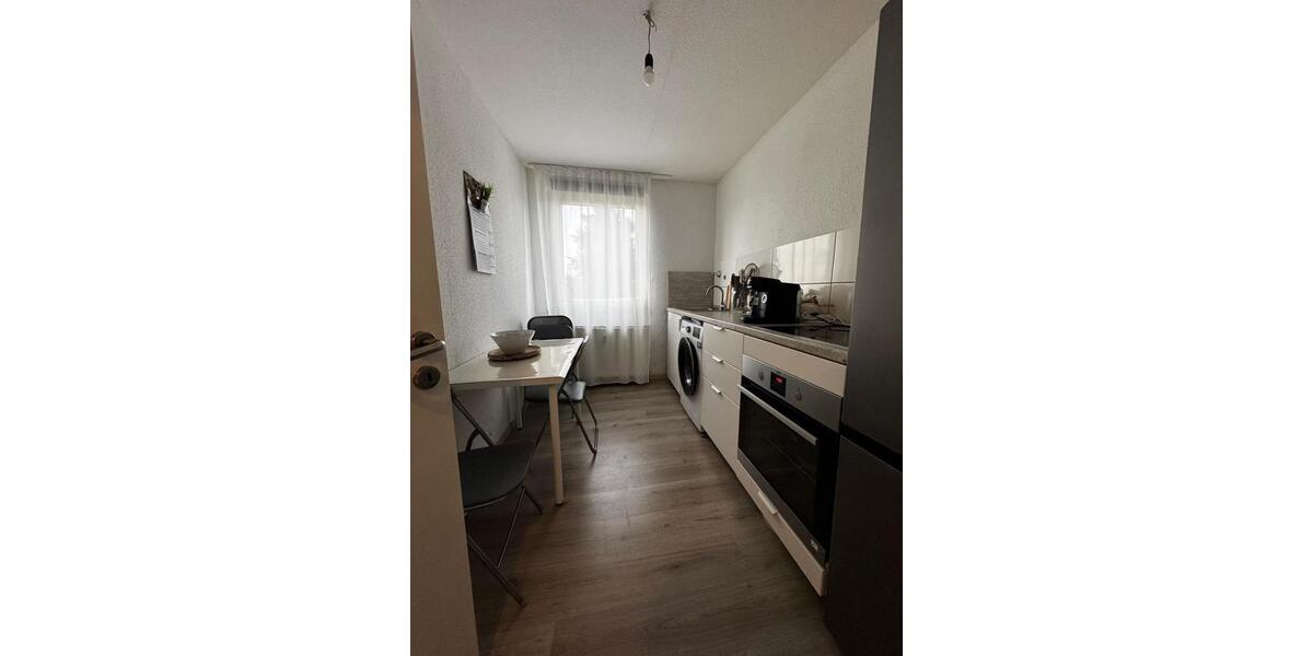 Dachgeschoßwohnung Duisburg Laar - 4.5 Zimmer, 95 m&sup2;, 895&euro; | Angebot:25782663