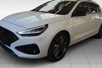 Hyundai i30 16.587 km 24.090 &euro; Neuss 41464