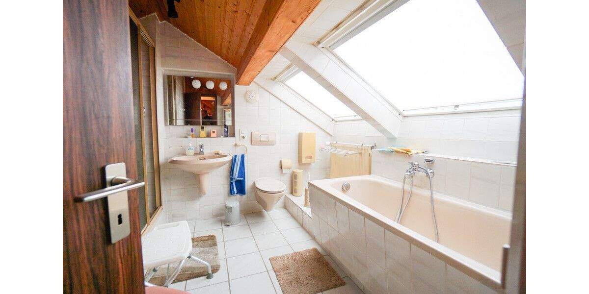 Doppelhaushälfte Kevelaer - 5 Zimmer, 167 m&sup2;, 334.000&euro; | Angebot:25701979