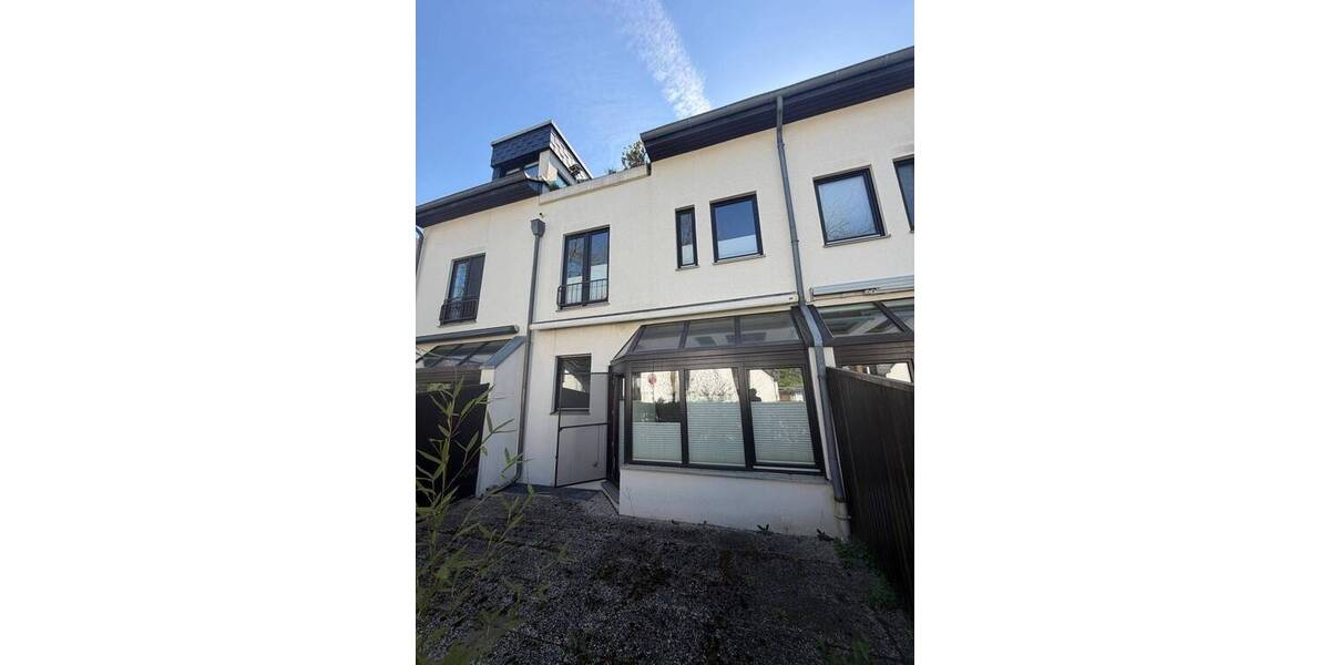 Reihenmittelhaus Ratingen Zentrum - 1 Zimmer, 107 m&sup2;, 469.000&euro; | Angebot:26741884