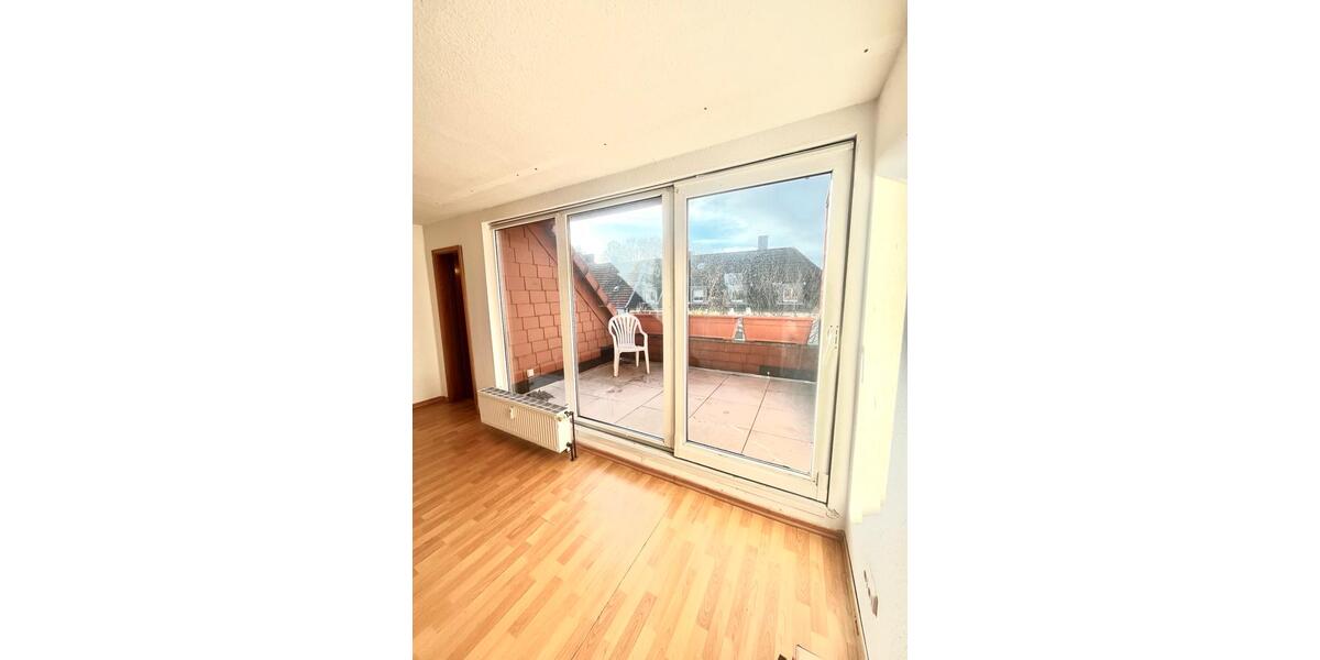 Dachgeschoßwohnung Essen Stadtbezirk III - 2 Zimmer, 73 m&sup2;, 118.000&euro; | Angebot:26061703