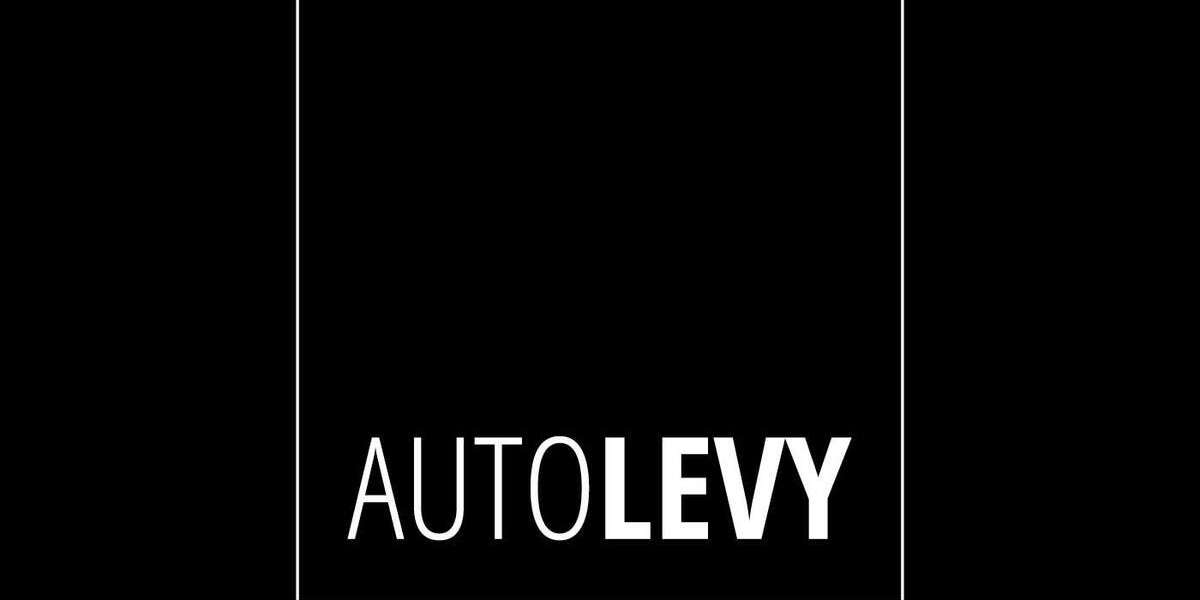 Toyota Auris 101.349 km 12.990 &euro; Düsseldorf 40595
