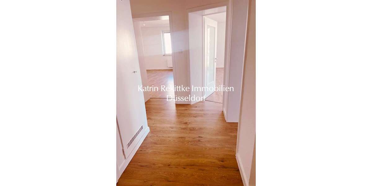 Etagenwohnung Düsseldorf Niederkassel - 3 Zimmer, 100 m&sup2;, 1.450&euro; | Angebot:26085804
