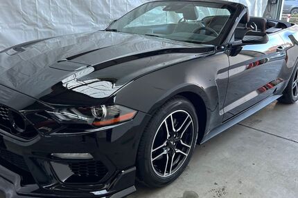 Ford Mustang 38.000 km 26.890 &euro; Düsseldorf 40589