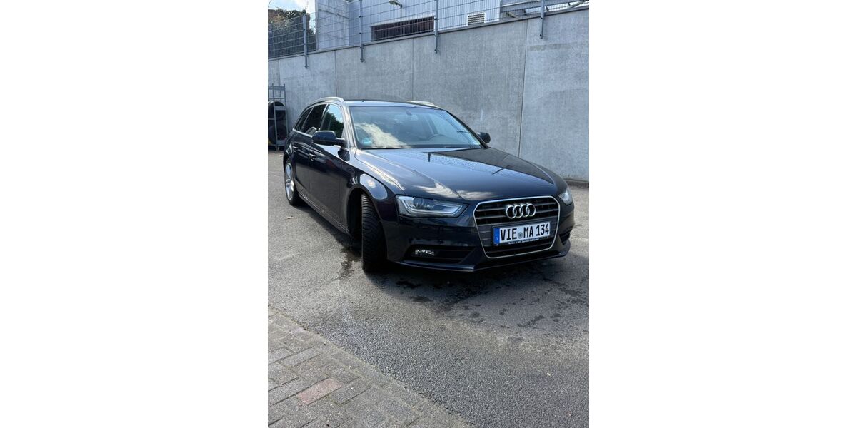 Audi A4 221.000 km 8.900 &euro; Viersen 41751