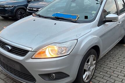 Ford Focus 194.000 km 1.250 &euro; Oberhausen 46149