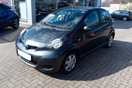 Toyota Aygo (X) 116.000 km 2.200 &euro; Ratingen 40882