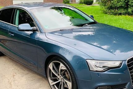 Audi A5 176.000 km 16.500 &euro; Düsseldorf 40591