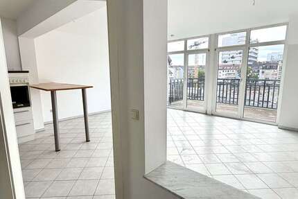 Wohnung Düsseldorf Friedrichstadt - 3 Zimmer, 90 m&sup2;, 1.300&euro; | Angebot:27333798