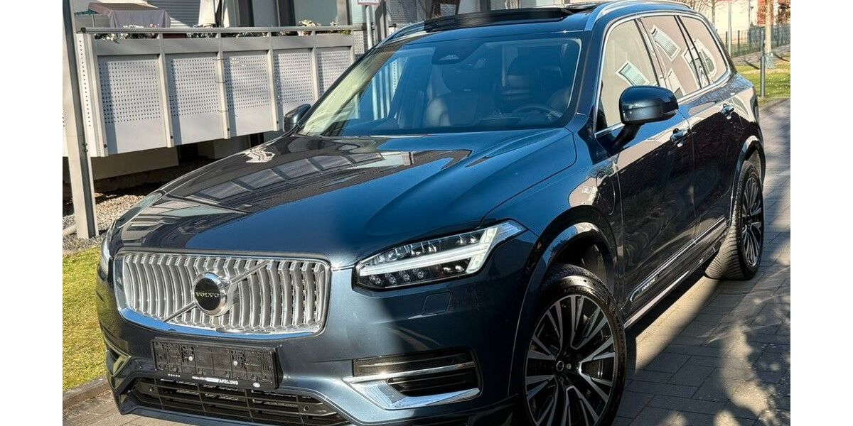Volvo XC90 135.000 km 40.840 &euro; Düsseldorf 40468