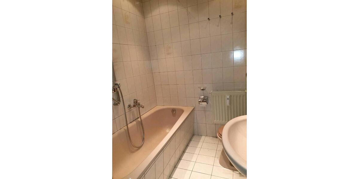 Erdgeschoßwohnung Moers Rheinkamp - 3 Zimmer, 67 m&sup2;, 810&euro; | Angebot:25961264