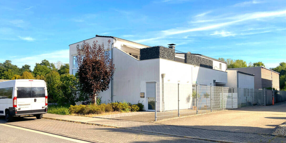 Mehrfamilienhaus, Wohnhaus Moers Genend - 3 Zimmer, 237 m&sup2;, 1.250.000&euro; | Angebot:26752423
