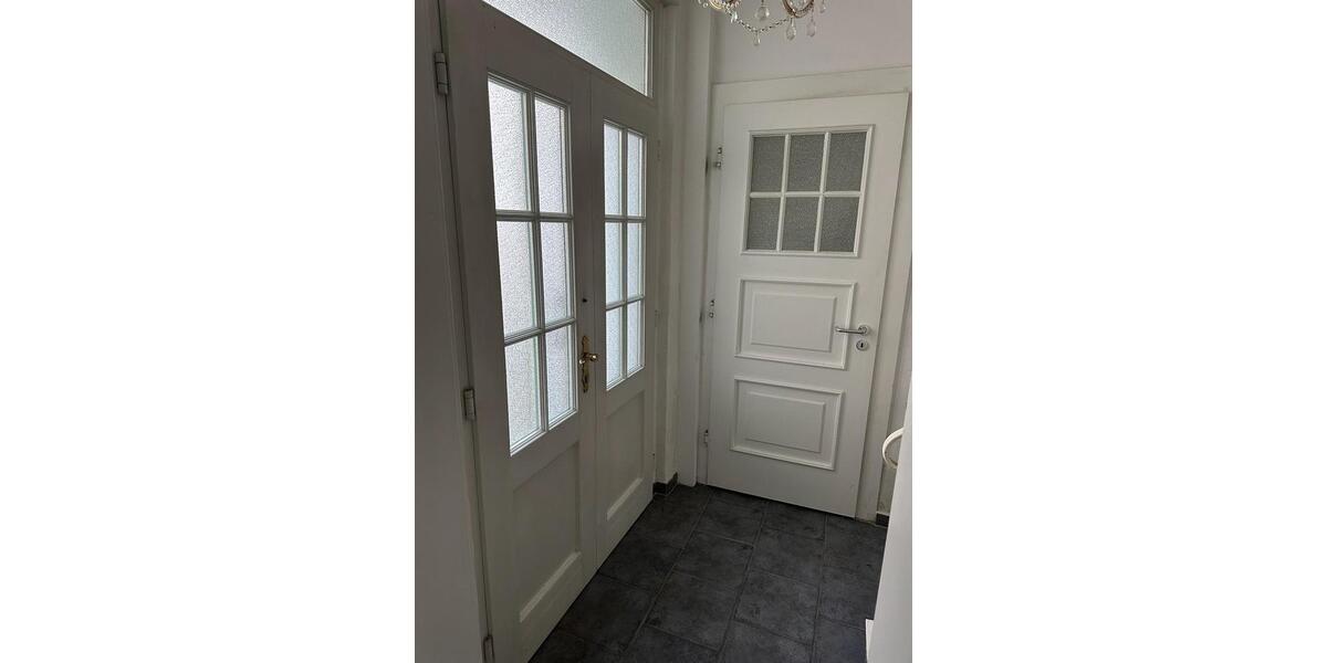 Einfamilienhaus Düsseldorf Stadtbezirk 3 - 6 Zimmer, 140 m&sup2;, 3.500&euro; | Angebot:25306326