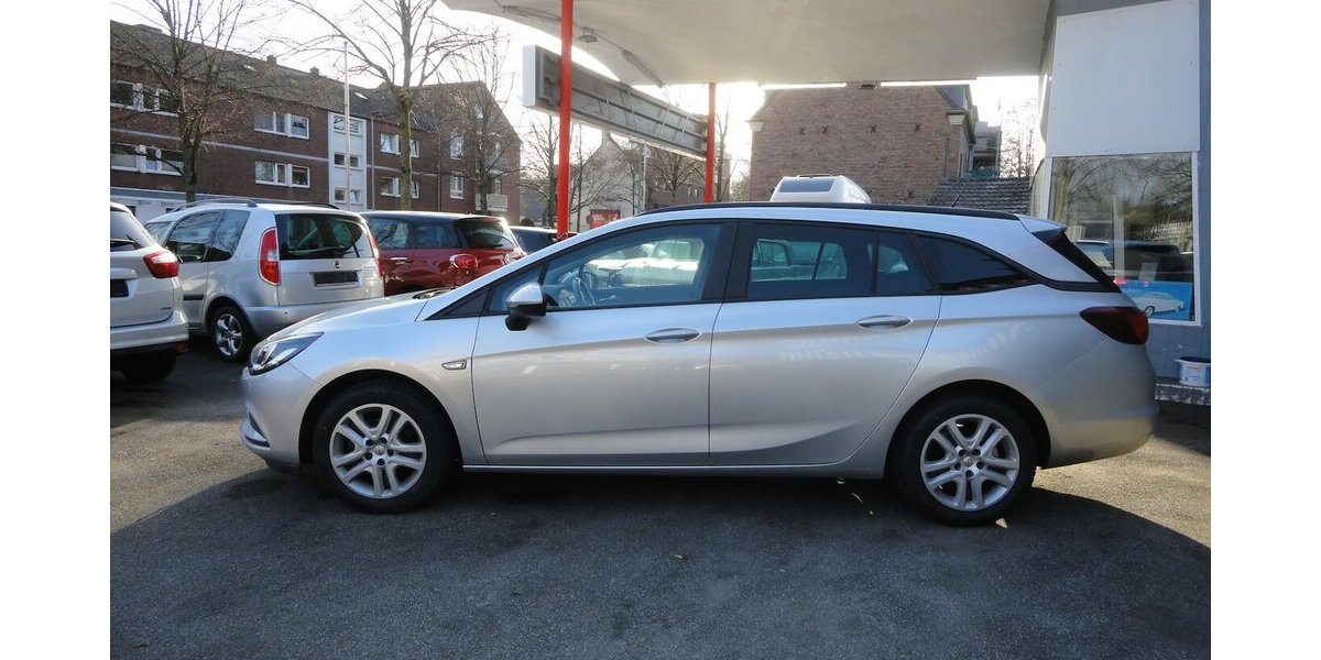 Opel Astra Edition 1,4 Klimatr. PDC V+H Allwetter Shz 90.000 km 8.990 &euro; Neuss 41462