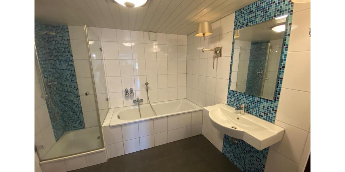 Maisonettenwohnung Düsseldorf Stadtbezirk 5 - 4 Zimmer, 150 m&sup2;, 1.800&euro; | Angebot:26635318