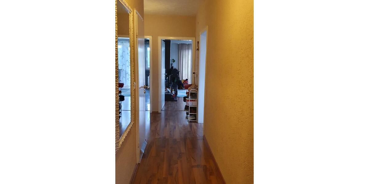 Etagenwohnung Duisburg Rheinhausen - 3 Zimmer, 71 m&sup2;, 119.000&euro; | Angebot:25599724