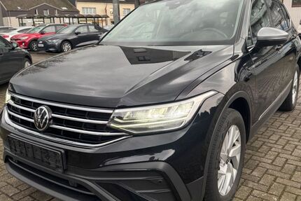 VW Tiguan 179.980 km 23.799 &euro; Mülheim / Ruhr 45473