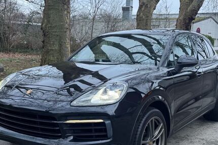 Porsche Cayenne 146.000 km 38.700 &euro; Essen 45356