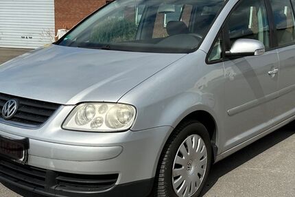 VW Touran 275.000 km 1.700 &euro; Neuss 41460